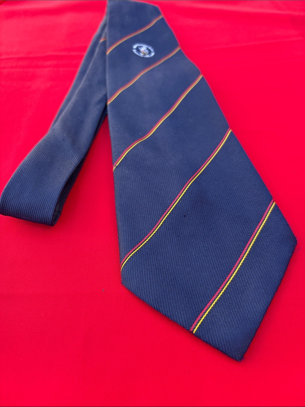 Wm. Younger & Co. Brewers vintage tie!!